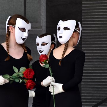 Neplechy na náměstí